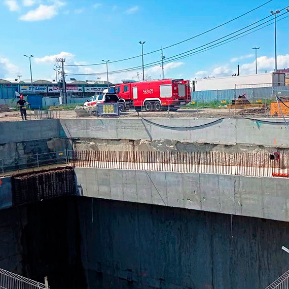 Woda wdarła się na teren budowy tunelu w Świnoujściu!