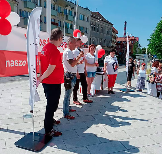 Tour de Konstytucja - przystanek winoujcie. Gociem wydarzenia m.in rzecznik praw obywatelskich Adam Bodnar
