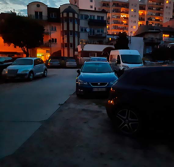 Mieszkanka: Dziki parking na Armii Krajowej. To, co tutaj si dzieje, przechodzi ludzkie pojcia