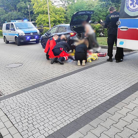 10-latek na hulajnodze wpadł pod jadący samochód