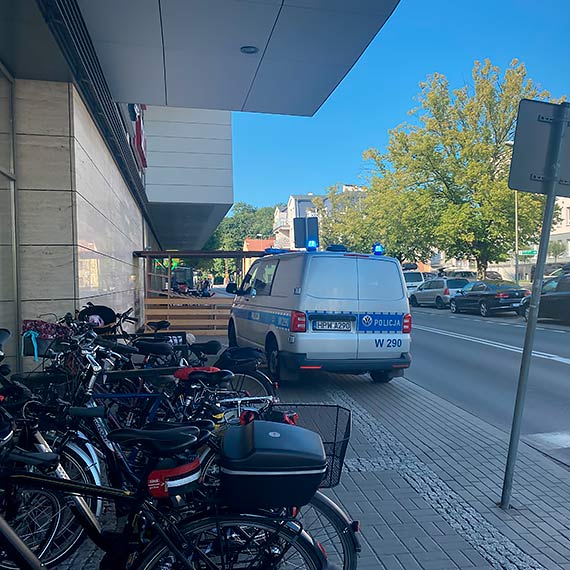 Złapany „za rękę” w Corso trafił w ręce policjantów