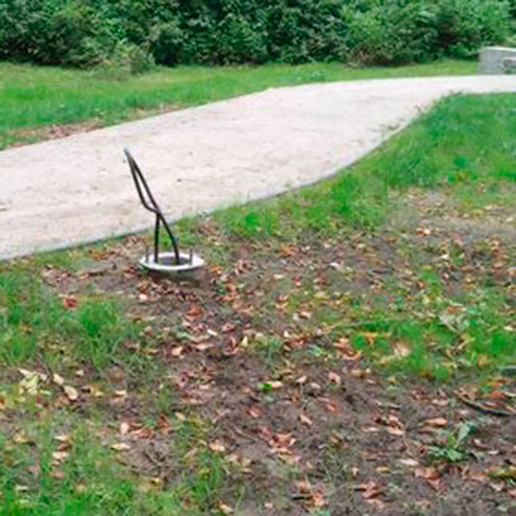 Mieszkaniec: Czy tak powinien wyglda park oddany do uytku?