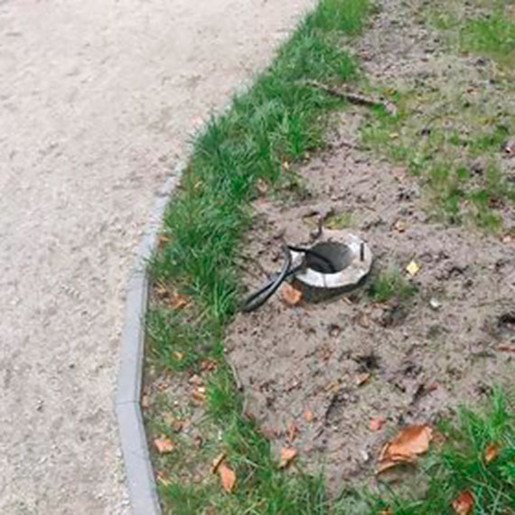 Mieszkaniec: Czy tak powinien wyglda park oddany do uytku?