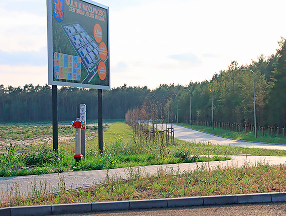 Gucha cisza zapada na terenie budowy Centrum Usug Mulnik. Mieszkanka: Mimo wyonienia kilku dzierawcw nic si nie dzieje