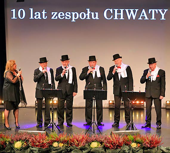 Od dziesięciu lat zachwycają słuchaczy, nie tylko w Świnoujściu. Chór „Chwaty” świętował swój jubileusz na scenie MDK