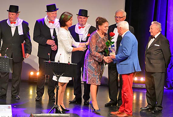 Od dziesięciu lat zachwycają słuchaczy, nie tylko w Świnoujściu. Chór „Chwaty” świętował swój jubileusz na scenie MDK