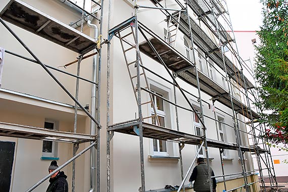Ulica Piastowska. Termomodernizacja budynku poradni