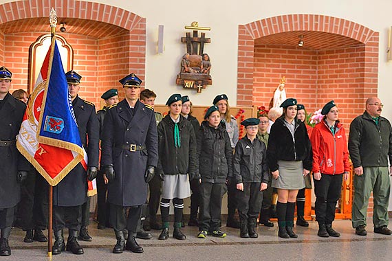 Podczas Uroczystej Sesji Rady Miasta z okazji ¦wiêta 11 Listopada wrêczono akty nadania dwóm nowym honorowym obywatelom ¦winouj¶cia