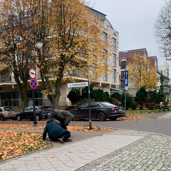 Betonowa puapka. Mao zabrako, by kobieta zamaa nog!
