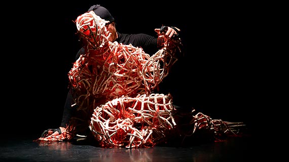 „Odbicia” - połączenie teatru dramatycznego, alternatywnego i lalkowego