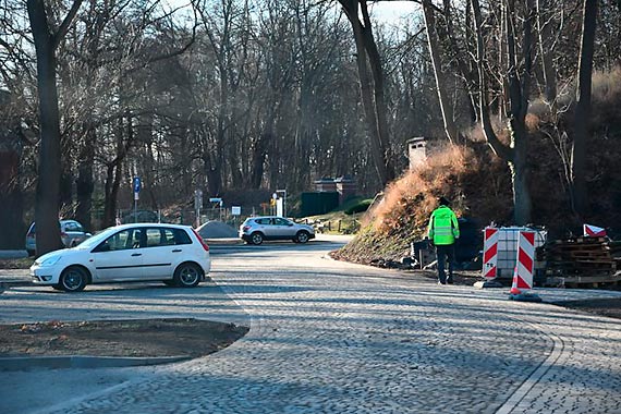 Ulica Jachtowa. Dla pieszych, rowerzystów i zmotoryzowanych