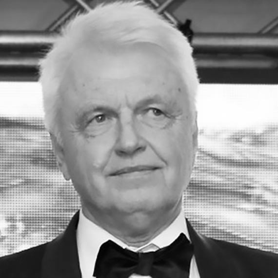 Zmar Adam Makiea