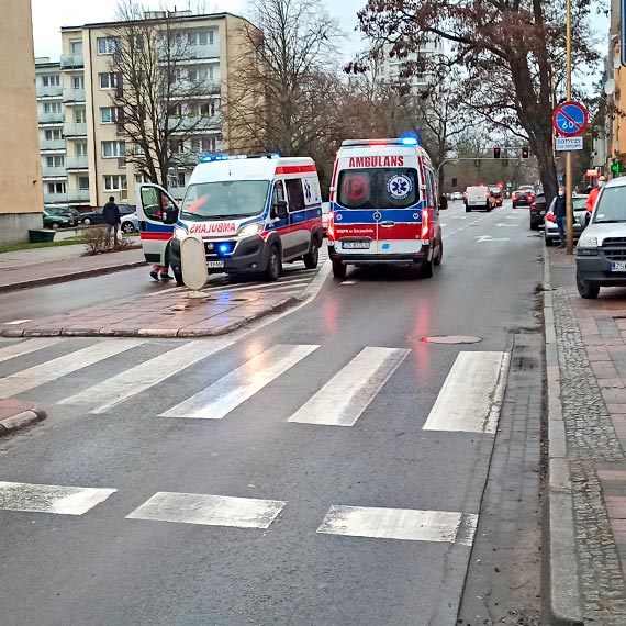 Wypadek na Konstytucji 3 Maja. Kierowca BMW potrci na pasach starszego mczyzn