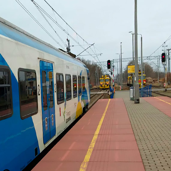 Rzecznik prasowy POLREGIO: Przywrcenie ruchu pocigw przewidywane jest na godzin 15:00 