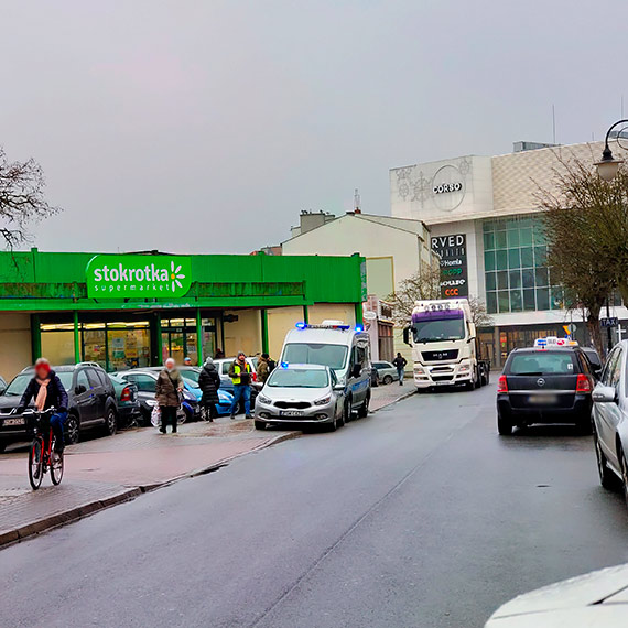 Zderzenie rowerzystki i takswki na Bema. Spraw wyjania policja pod nadzorem prokuratury 