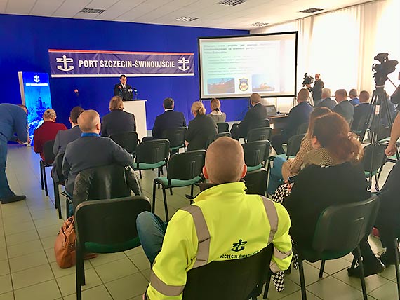 Postęp prac przy budowie statku pożarniczego „Strażak-28”