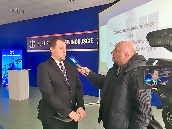 Postęp prac przy budowie statku pożarniczego „Strażak-28”