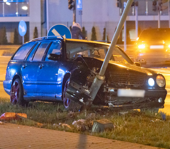 Policja potwierdza: Sprawca kolizji na ulicy 11 Listopada był pijany