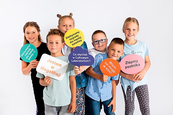 Fundacja Orange zaprasza szkoy do nowej edycji programw edukacyjnych  „Razem w cyfrowym wiecie”