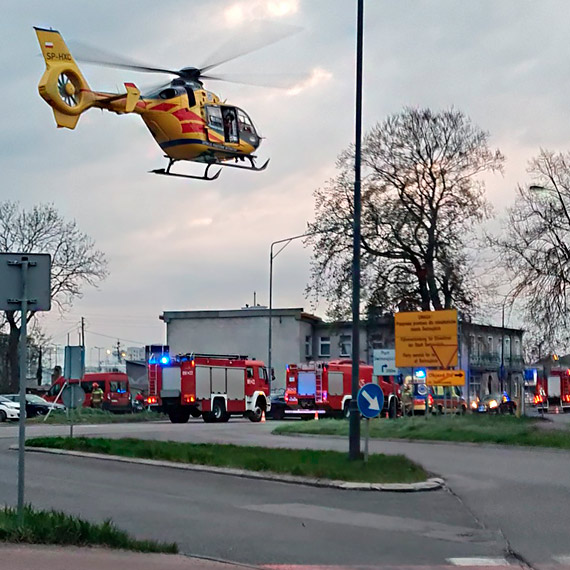 Mercedes potrci nastolatk na hulajnodze. Poszkodowana 16 - latka trafia do szpitala 