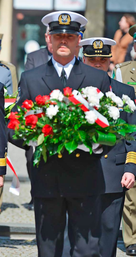 77. rocznica zakończenia II wojny światowej. Na Placu Słowiańskim odbyły się uroczystości upamiętniające to wydarzenie