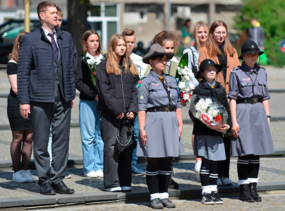 77. rocznica zakończenia II wojny światowej. Na Placu Słowiańskim odbyły się uroczystości upamiętniające to wydarzenie