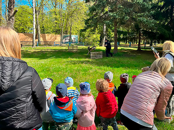 „Motylki” w jednostce Policji – czyli o zawodzie policjanta oraz bezpieczestwie na drodze