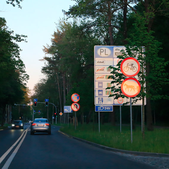 Tablica niewiedzy wita turystów. Czy władze widzą co zrobiły?