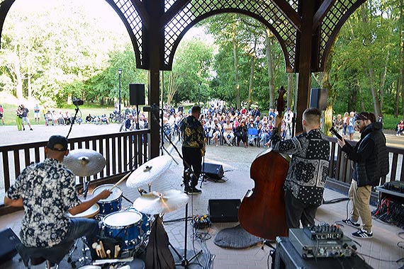 Altana Koncertowa w Parku Zdrojowym pełna muzyki
