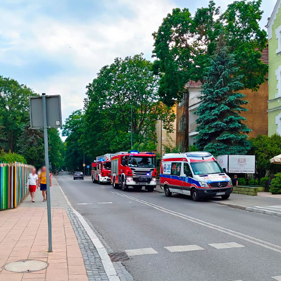 Ratownicy medyczni walczyli o ycie turystki