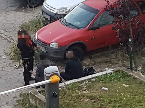 Mieszkaniec: Śmietnik przy Wybrzeżu Władysława 12