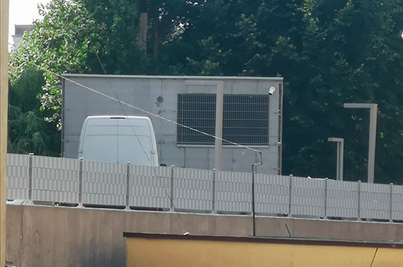Mieszkanka - Gdzie ja mieszkam, na lotnisku, czy w uzdrowisku?!