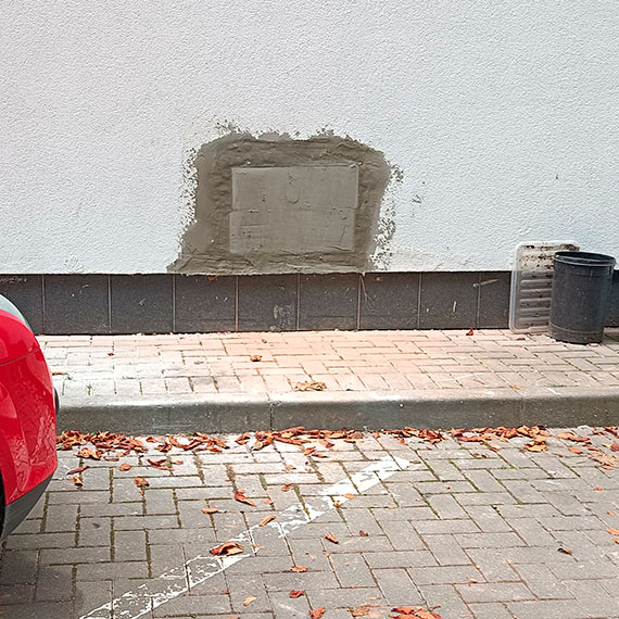 Zodzieje sforsowali cian i wdarli si do budynku stacji ORLEN w Midzyzdrojach!