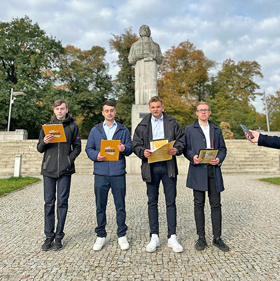 Konferencja prasowa na temat edukacji