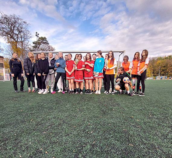 Mistrzostwa Miasta Świnoujście w piłce nożnej dziewcząt i chłopców w ramach Igrzysk Młodzieży Szkolnej