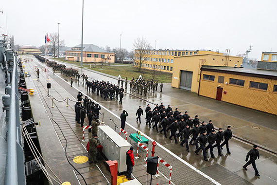 Uroczystość w porcie wojennym w Świnoujściu. Zainaugurowano nowy rok szkoleniowy