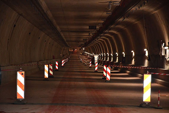 Tunel w winoujciu. Szykuj si do wylewki asfaltu