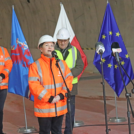 Prezydent murkiewicz: Wykonawca ustali termin roboczy zakoczenia budowy tunelu na koniec maja. Zobacz film!