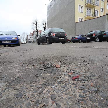 Dziurawy parking