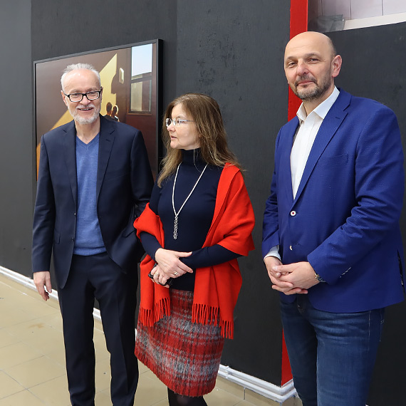  Niezwyky temat, nietuzinkowi bohaterowie, fantastyczna technika!„Hotel”- najnowsza wystawa w galerii MS44 ju dostpna!
