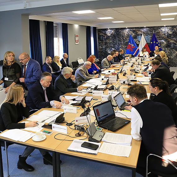 Jest projekt uchway Rady Miasta winoujcie w sprawie zakazu przebywania na okrelonym obszarze