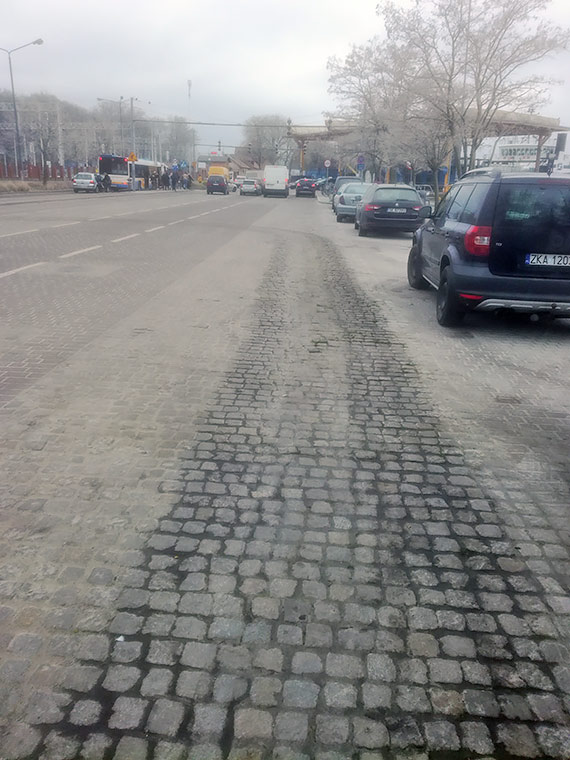 Jak po wybuchu wulkanu, pylenie z portu w Świnoujściu!