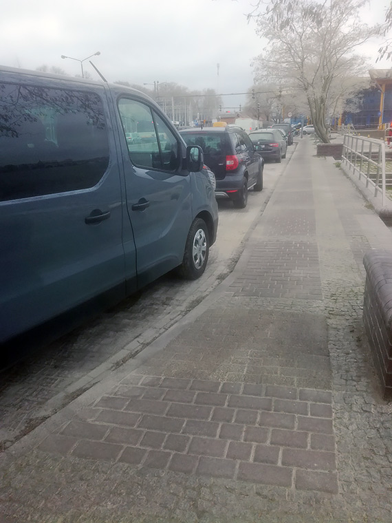 Jak po wybuchu wulkanu, pylenie z portu w Świnoujściu!