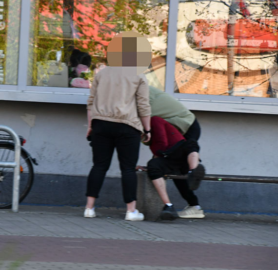 Mieszkańcy Świnoujścia tworzą dziś artykuł - Pomóż nam odkryć tajemnicę zatrzymania na ulicy