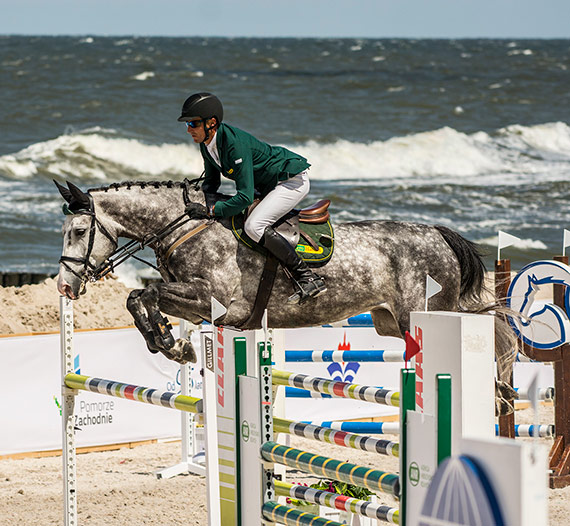 Po raz pierwszy w Świnoujściu zawody jeździeckie na plaży