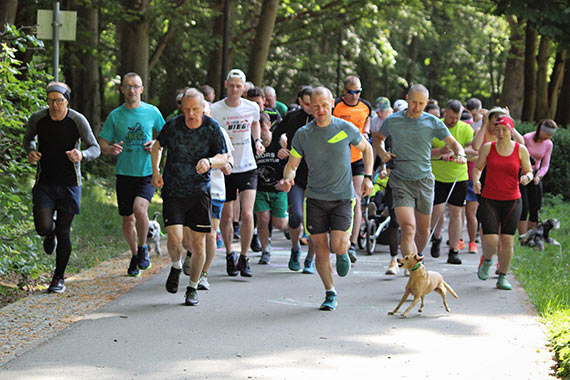 Kamil i Karolina pierwsi na mecie 295. parkrunu