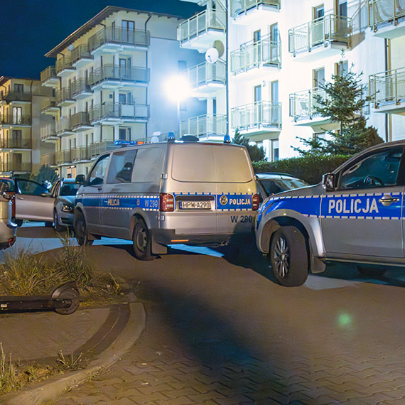 Po¶cig samochodowy i strza³y sobotnej nocy - Niezwyk³e zdarzenie na ulicach miasta ¦winouj¶cia