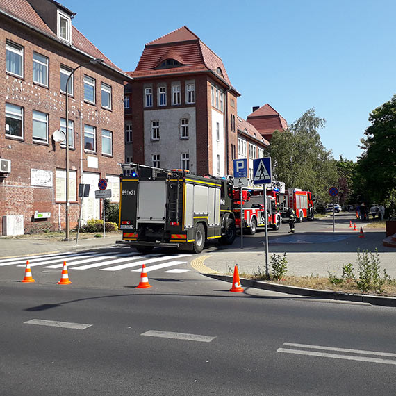 Niedopaek wrzucony do rynny powodem interwencji straakw!