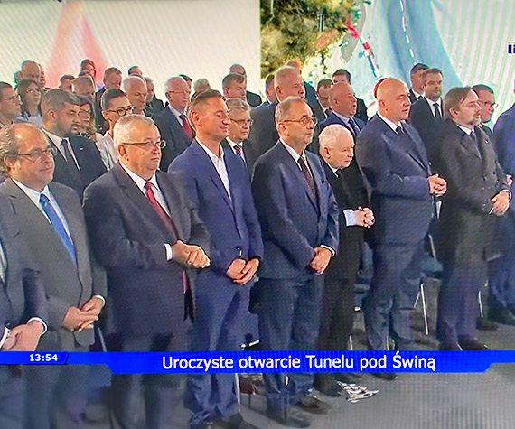 Dziś o 14:00 Świnoujście otworzyło tunel. Na początek padły tysiące słów, głównie w kontekście polityki i ekonomii