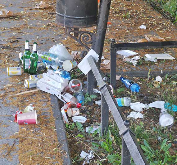 Mieszkaniec - Turystw zapraszamy, ale nie sprztamy?